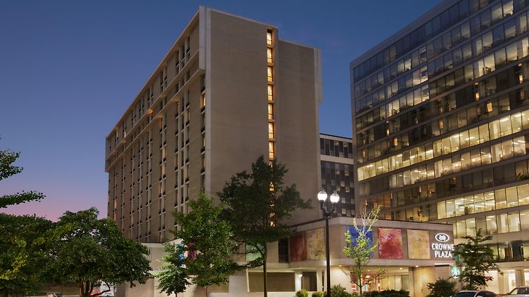 CROWNE PLAZA CRYSTAL CITY-WASHINGTON, D.C., AN IHG HOTEL ARLINGTON, VA 4*  (Estados Unidos da América) - de R$ 515